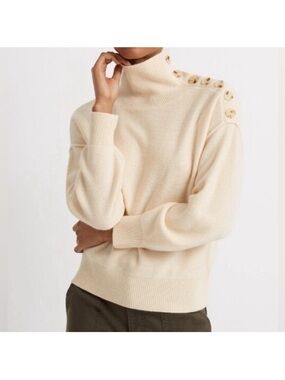 Club Monaco 100% CashmereTurtleneck Sweater